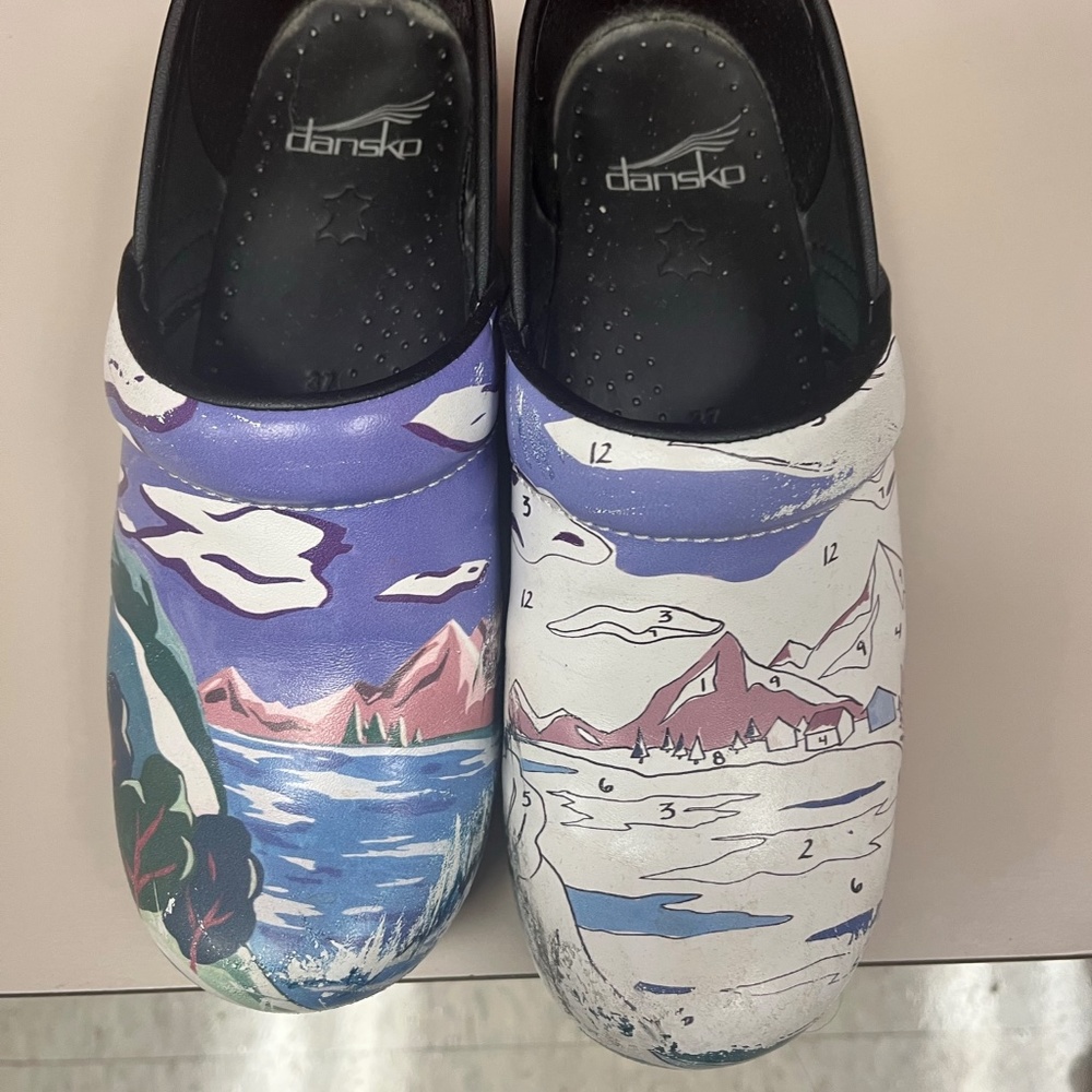 Dansko clogs size 37